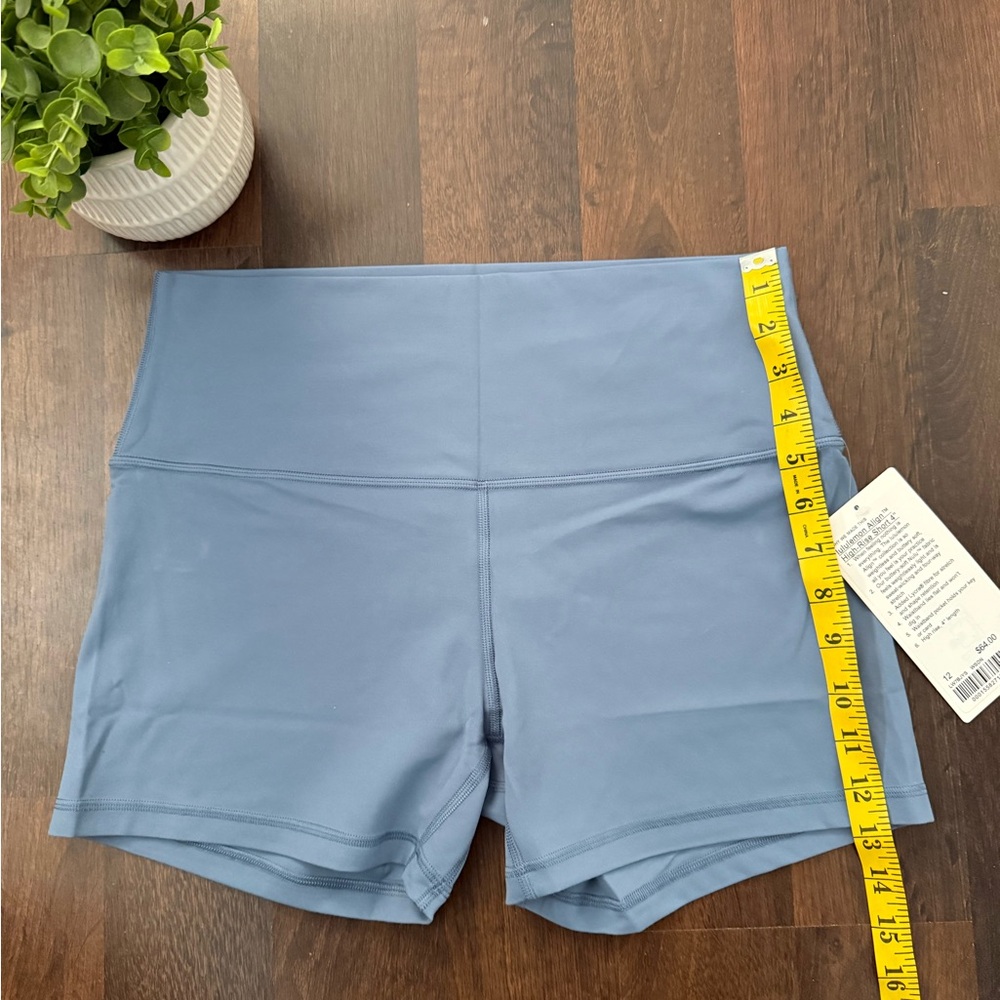 🆕 Lululemon Align™ High-Rise Short 4" - Picture 4 of 14
